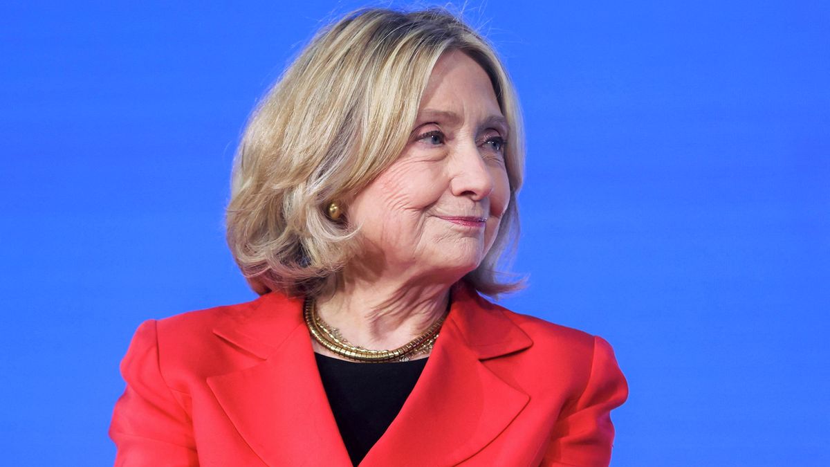 Clintonová: O Epsteinovi nemám informace, zeptejte se Trumpa